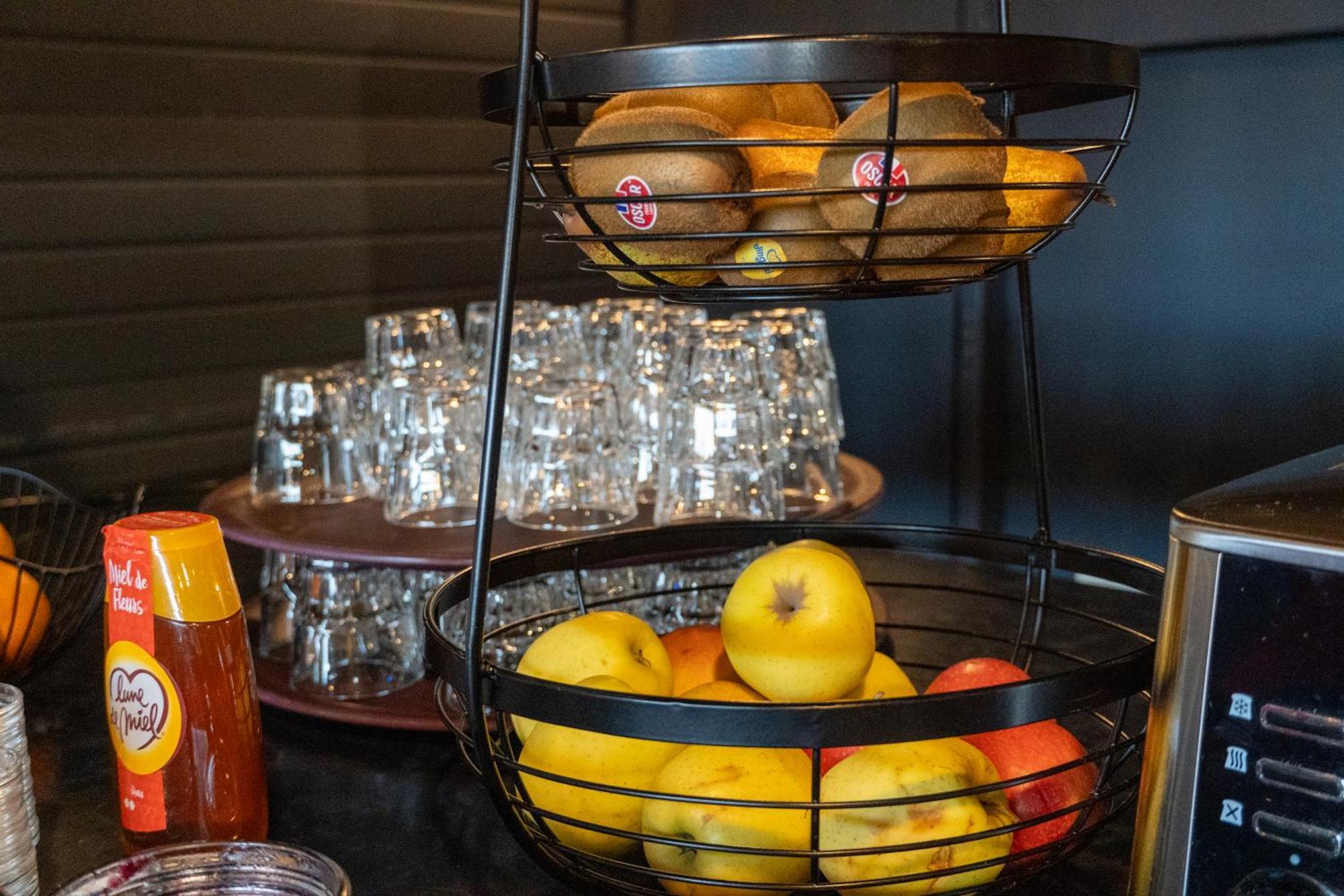 Cit'Hotel Restaurant Du Bowling De Мийо Экстерьер фото