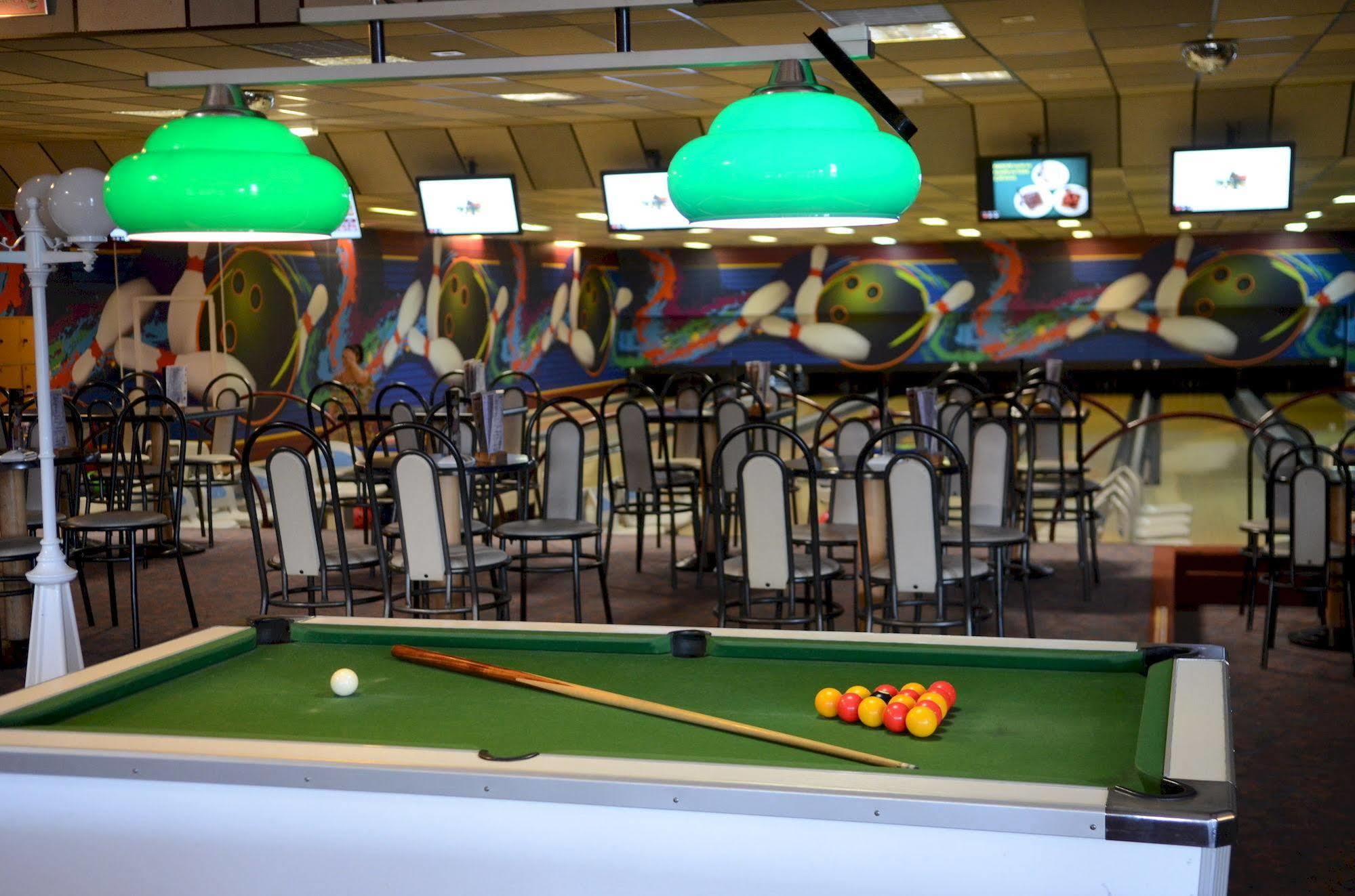 Cit'Hotel Restaurant Du Bowling De Мийо Экстерьер фото